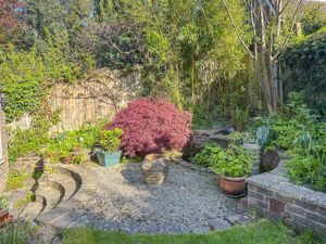 Photo 19- click for photo gallery